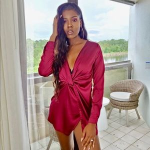 Too short I’m 5’11. Worn for a shoot! ❤️